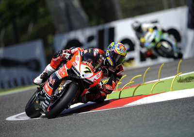 SBK 2015 Imola. Davies e Giugliano in testa alle prime cronometrate