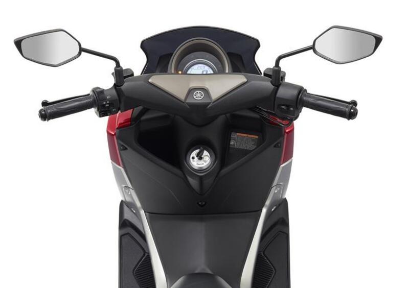 Yamaha N-Max 125 N-Max 125 (2015 - 17) (11)