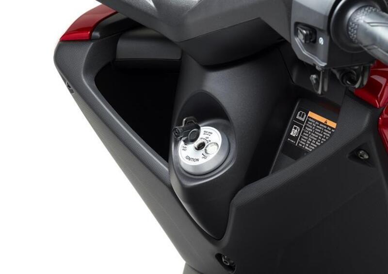 Yamaha N-Max 125 N-Max 125 (2015 - 17) (12)