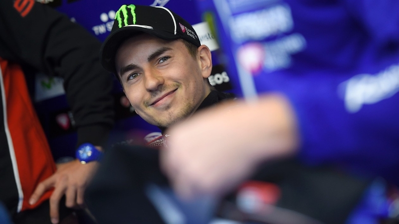 MotoGP 2015, Le Mans. FP3, Lorenzo batte Iannone sul finale