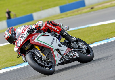 SBK 2015 Donington. Camier e la MV a sorpresa davanti a tutti 