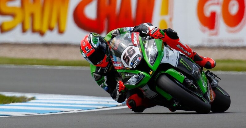 SBK 2015 Donington. Sykes chiude in testa le cronometrate