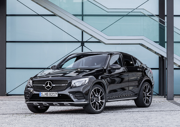 Mercedes-AMG GLC 43 4Matic Coupé, il debutto a Parigi