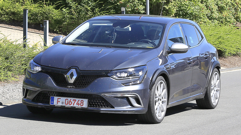 Nuova Renault Megane RS 2018: ecco le prime foto spia