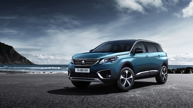 Nuova Peugeot 5008, il debutto al Salone di Parigi