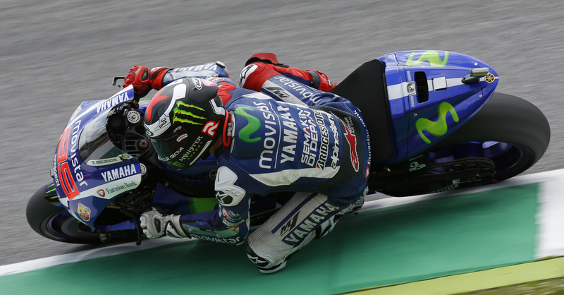 MotoGP 2015, Mugello. Lorenzo &egrave; il pi&ugrave; veloce del warm up