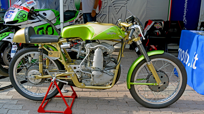 Il circuito di Ospedaletti, i campioni e le moto