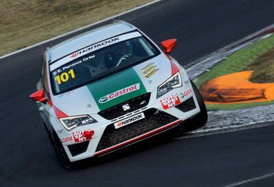  Seat Leon Cupra ST TCS: doppio 2&deg; a Vallelunga per Perucca