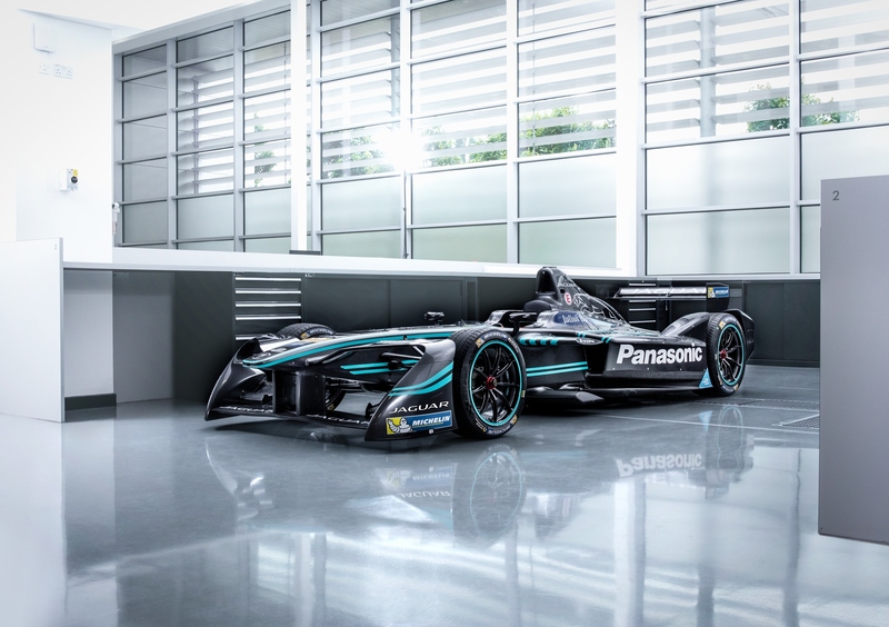 Formula E, svelata la monoposto della Jaguar