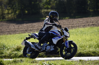 BMW G310 R