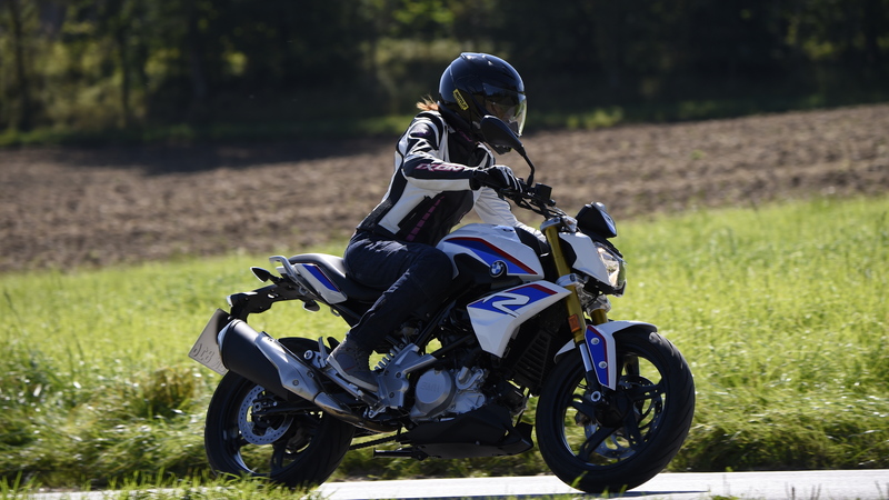 BMW G310 R