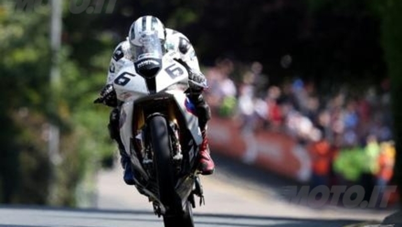 Tourist Trophy 2015: Dunlop torna a BMW!