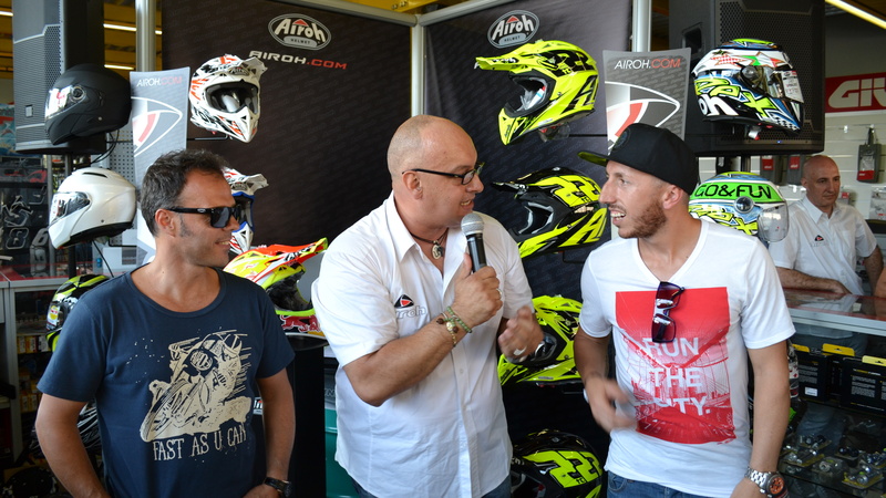 Airoh: bagno di folla per Tony Cairoli e Loris Capirossi