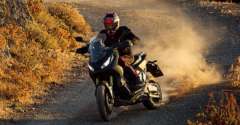 Honda X-ADV ad EICMA 2016 