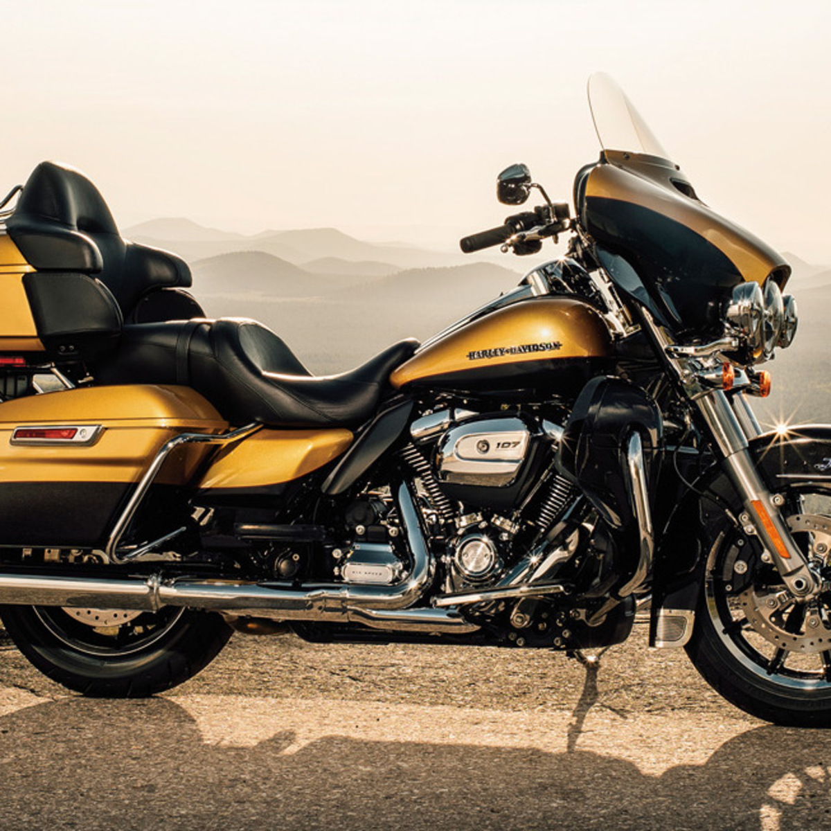 Harley-Davidson 1690 Electra Glide Ultra Limited (2016) - FLHTK