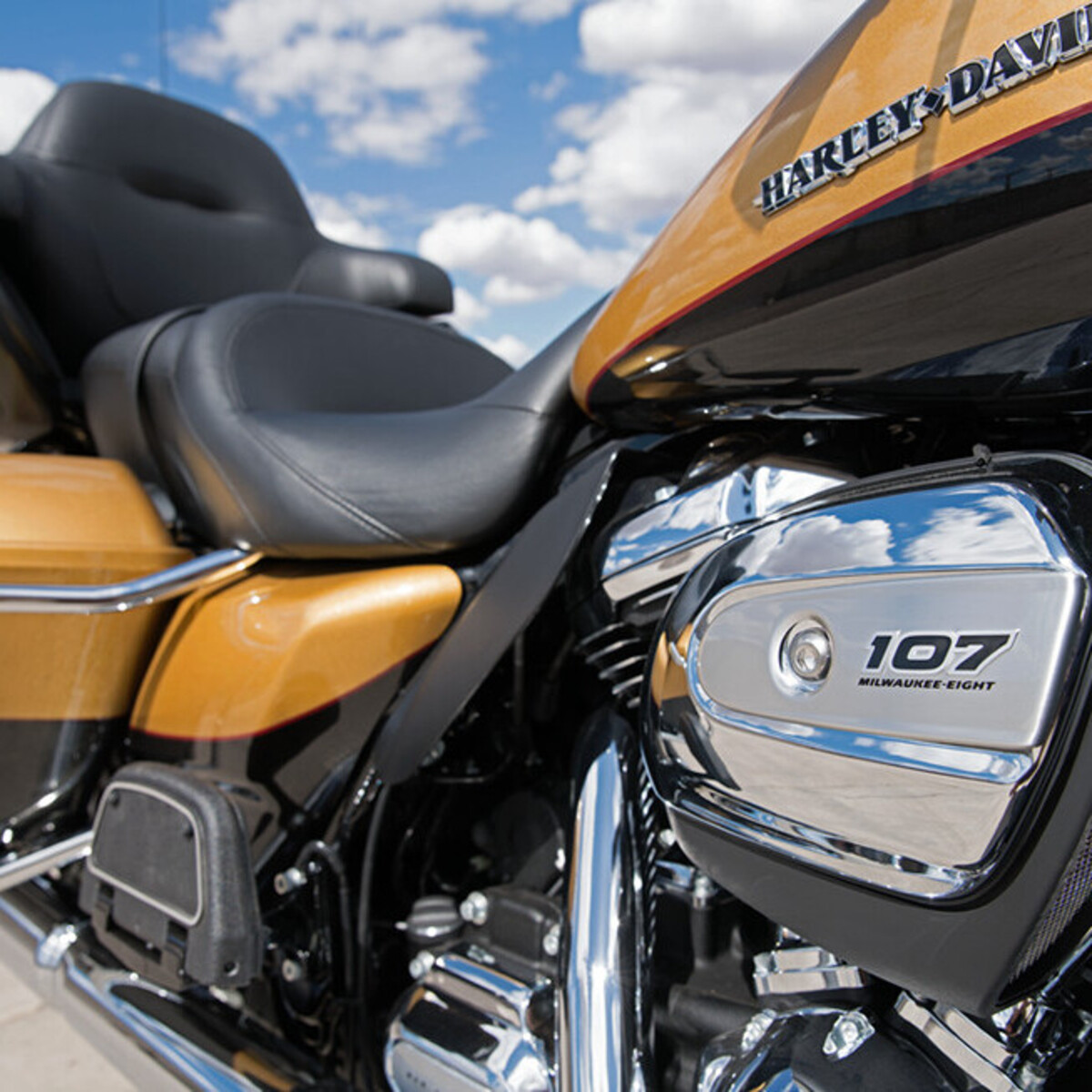 Harley-Davidson 1690 Electra Glide Ultra Limited (2016) - FLHTK