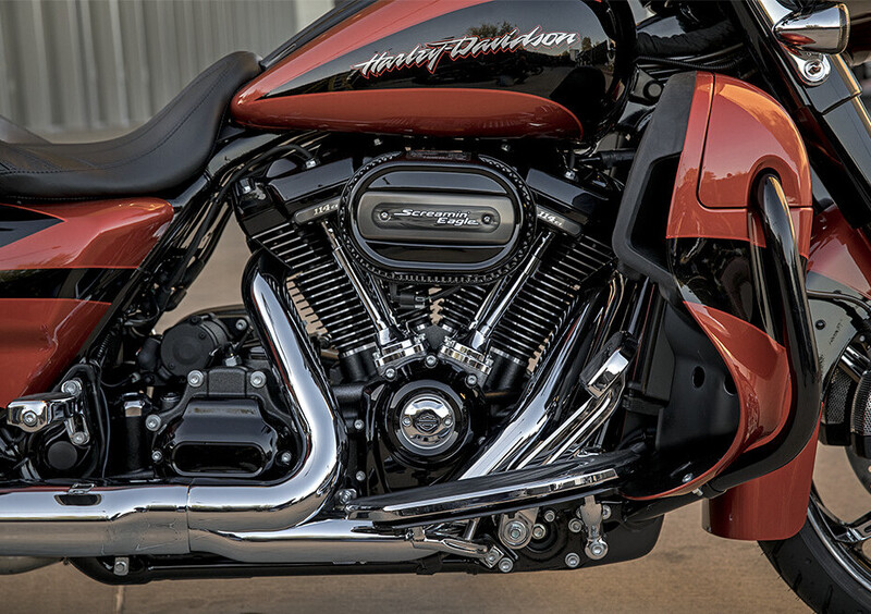 Harley-Davidson CVO - Custom Vehicle Operations 117 Street Glide (2018 - 20) - FLHXSE (12)