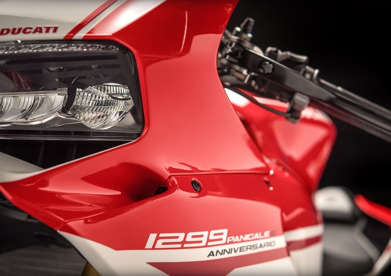 Ducati 1299 Panigale 1299 Panigale S Anniversario (2016) (5)