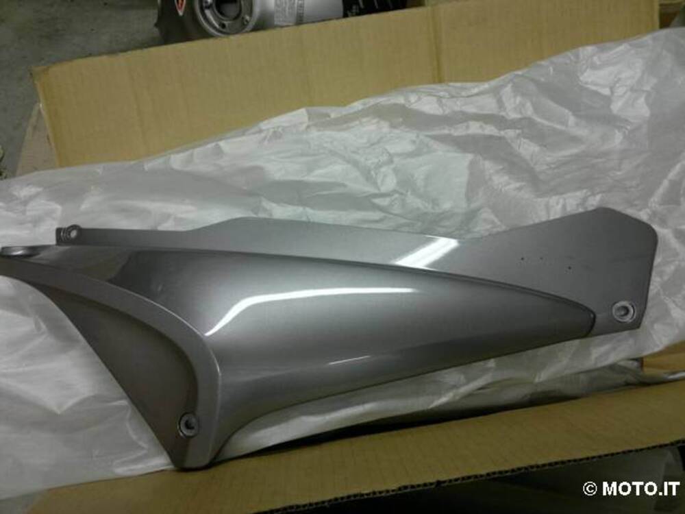 carena posteriore dx honda st 1300 st 1300