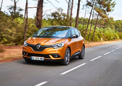 Nuova Renault Scenic (Hybrid Assist) 2017 [Video primo test]