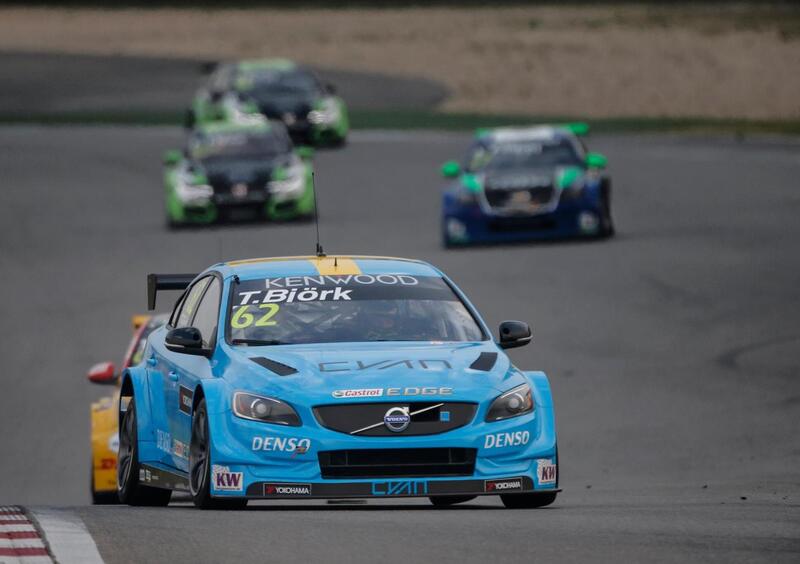 WTCC 2016, Cina, Opening Race: vince Bjork