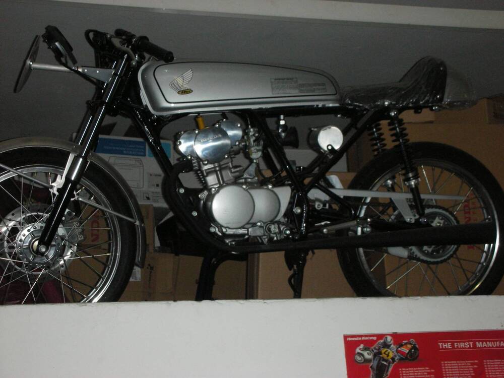 Honda DREAM 50 R