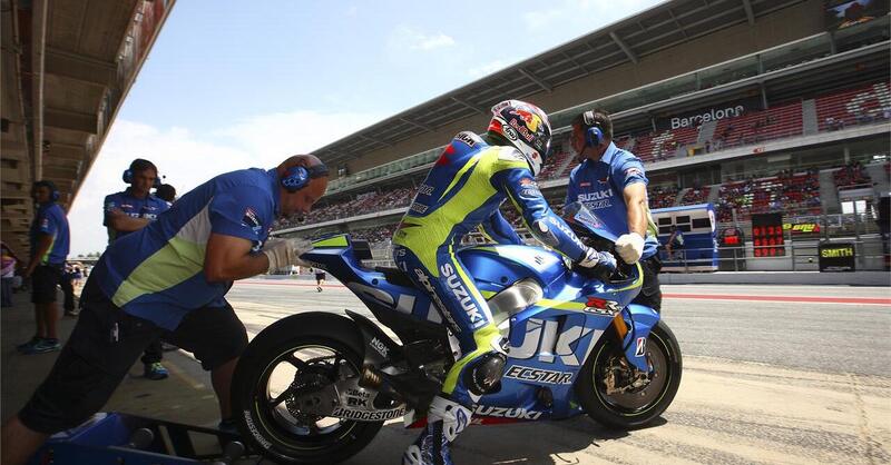 MotoGP 2015. Suzuki Aprilia: il confronto &egrave; improponibile