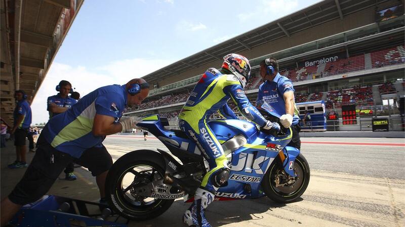 MotoGP 2015. Suzuki Aprilia: il confronto &egrave; improponibile