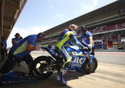 MotoGP 2015. Suzuki Aprilia: il confronto è improponibile