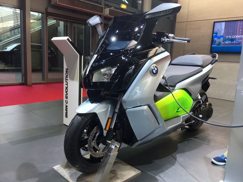 BMW C Evolution Long Range 2017 al Salone di Parigi, prezzo e dati