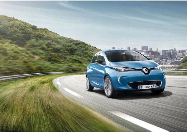 Salone di Parigi 2016, Renault: nuova Zoe raddoppia l'autonomia