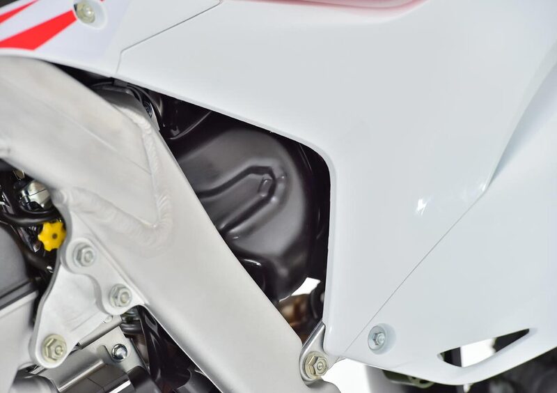 Honda CRF 250 R CRF 250 RF (2016) (9)