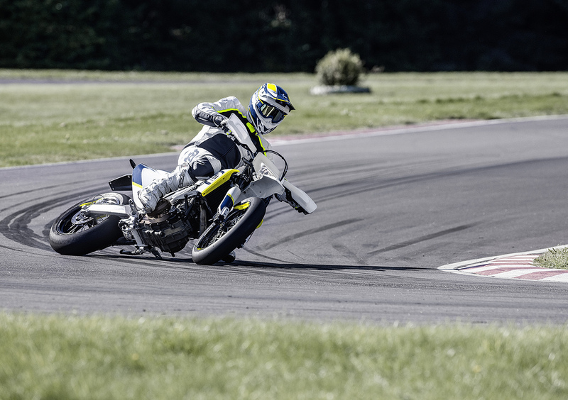 Husqvarna 701 Supermoto 701 Supermoto (2017 - 19) (6)