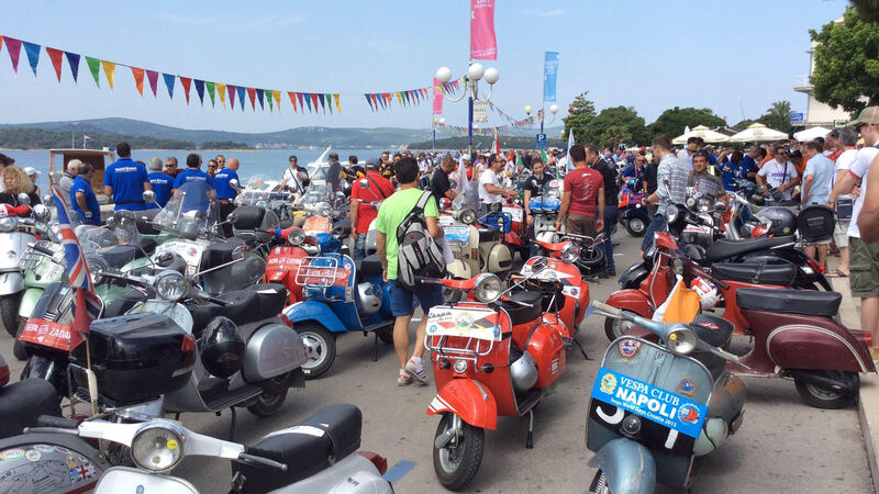 Successo per i Vespa World days 2015 a Biograd