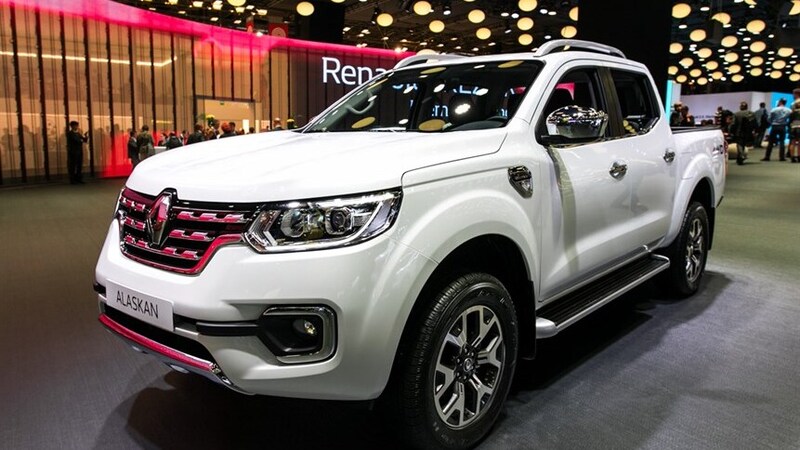 Salone di Parigi 2016: arriva il pick-up Renault Alaskan