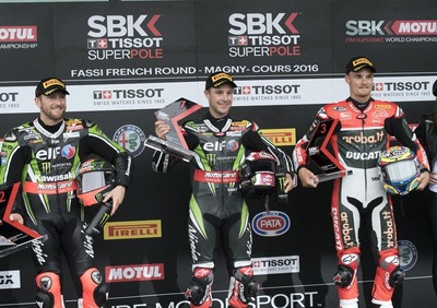 SBK, Rea conquista la Superpole a Magny Cours