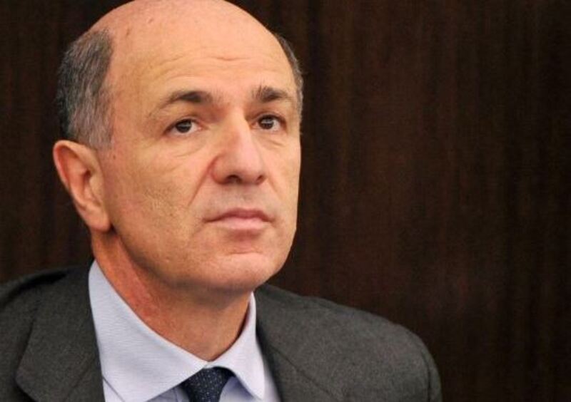 Passera a Fiat: &laquo;L&#039;Italia &egrave; molto di pi&ugrave; che un mercato&raquo;