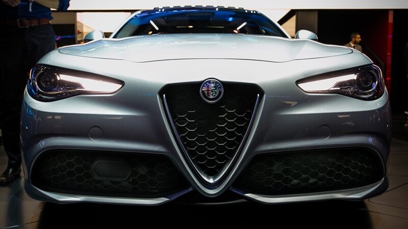 Alfa Romeo Giulia Q2 al Salone di Parigi 2016 [Video]