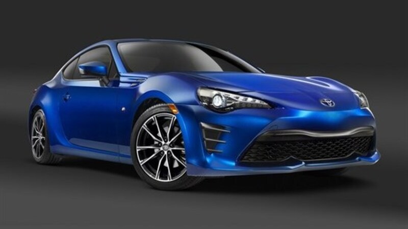 Toyota GT86 restyling 2017 al Salone di Parigi 2016 [Video]