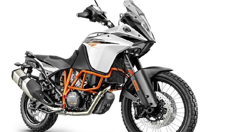 KTM 1090 Adventure R 2017: foto e dati