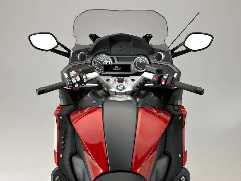 Il ponte di comando della BMW K1600GT