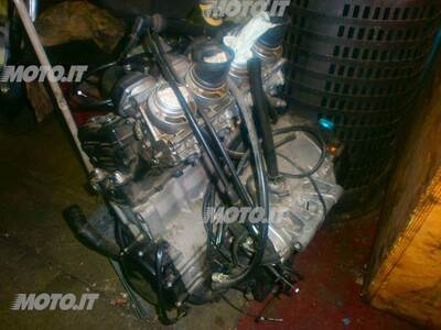 MOTORE YAMAHA R1 CARBURATORI YZF R1