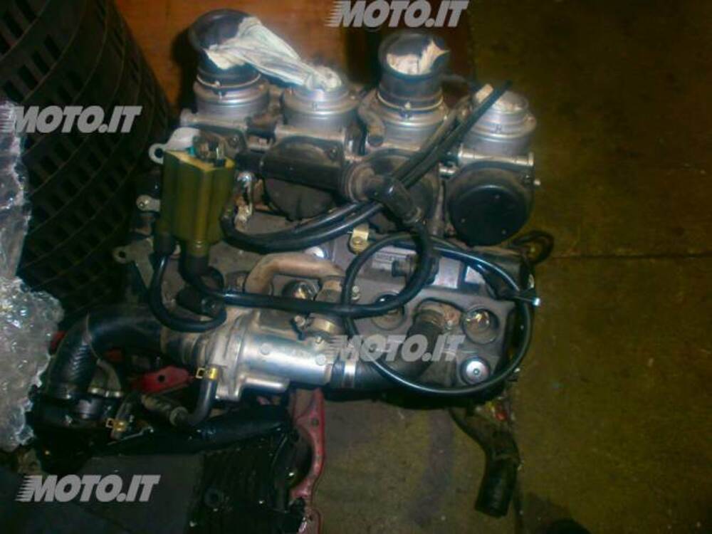 MOTORE YAMAHA R1 CARBURATORI YZF R1 (2)