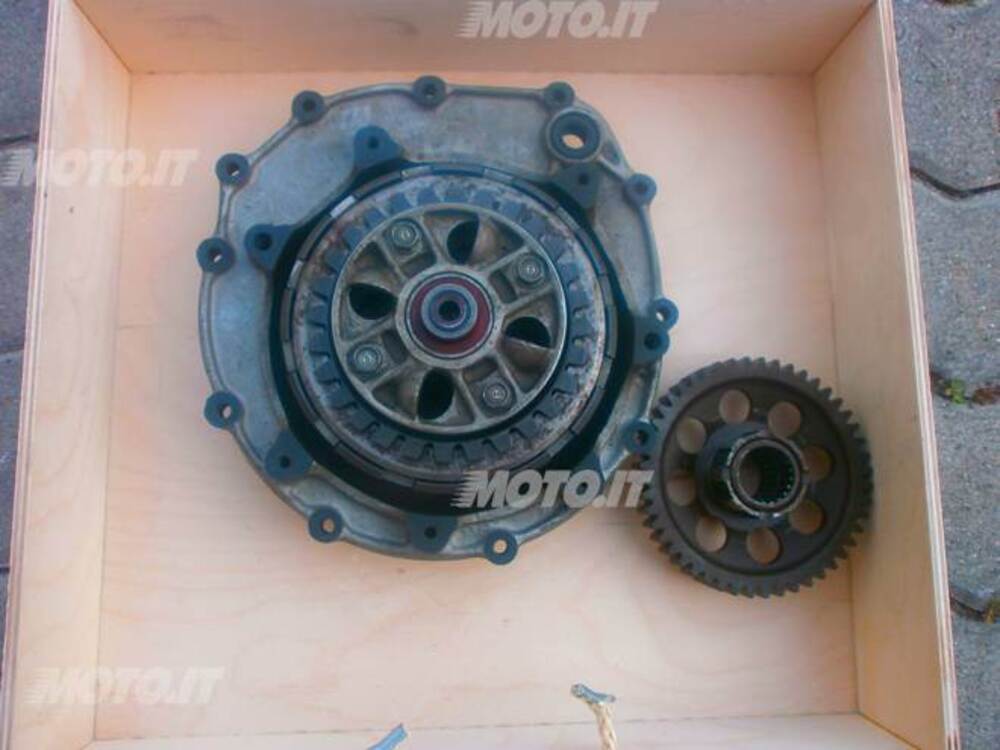 PIATTO FRIZIONE A SECCO HONDA RSC PER CB BOL D'OR RSC CB BOL D'OR