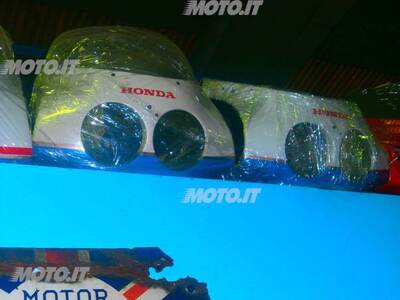 COMPLETO HONDA RC 30 HONDA VFR 750 RC 30