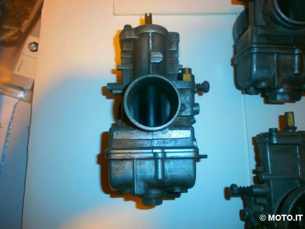 CARBURATORI ANNI FINE 70 PRIMI 80 X MOTO DA CORSA MIKUNI CARBURATORI RACING MIKUNI (2)