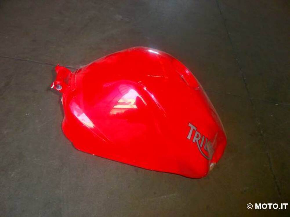 serbatoio triuph daytona 675 Triumph daytona 675 (2)