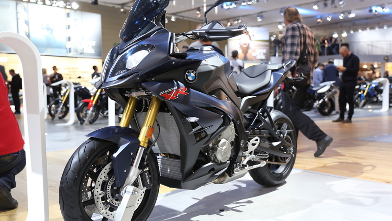 BMW S1000XR 2017 ad Intermot 2016: foto e dati