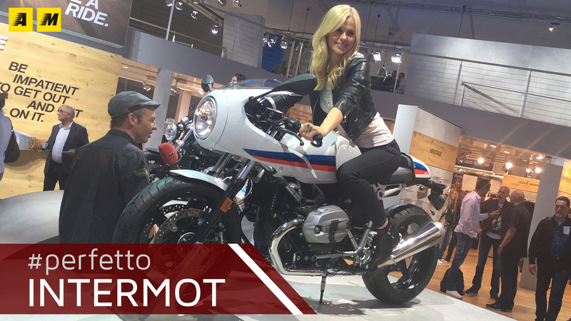 BMW R nineT Racer a Intermot 2016: il video