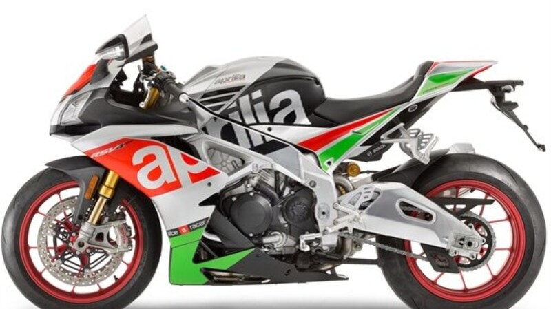 Aprilia RSV4 2017 ad Intermot 2016: foto e dati